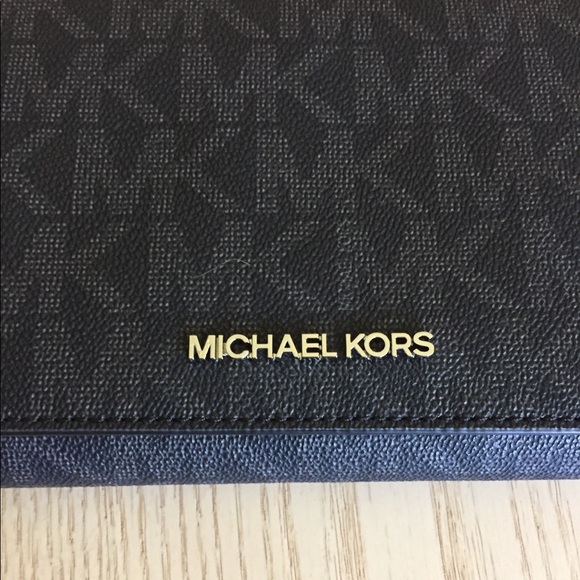 LAST ONE‼️Michael Kors Black Clutch, Crossbody Bag - Picture 10 of 15
